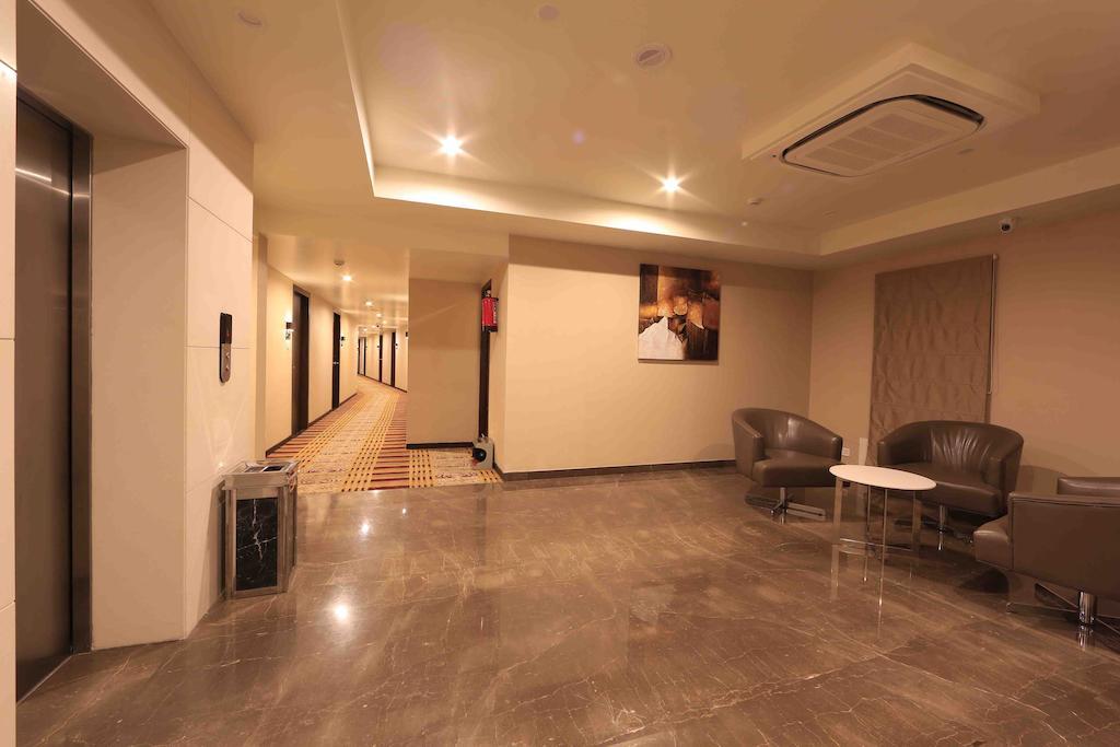 Hotel Regalia Tirupati Kültér fotó